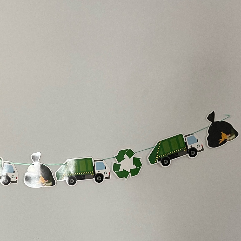 Birthday Decor: Garbage/Recycling Truck Themed